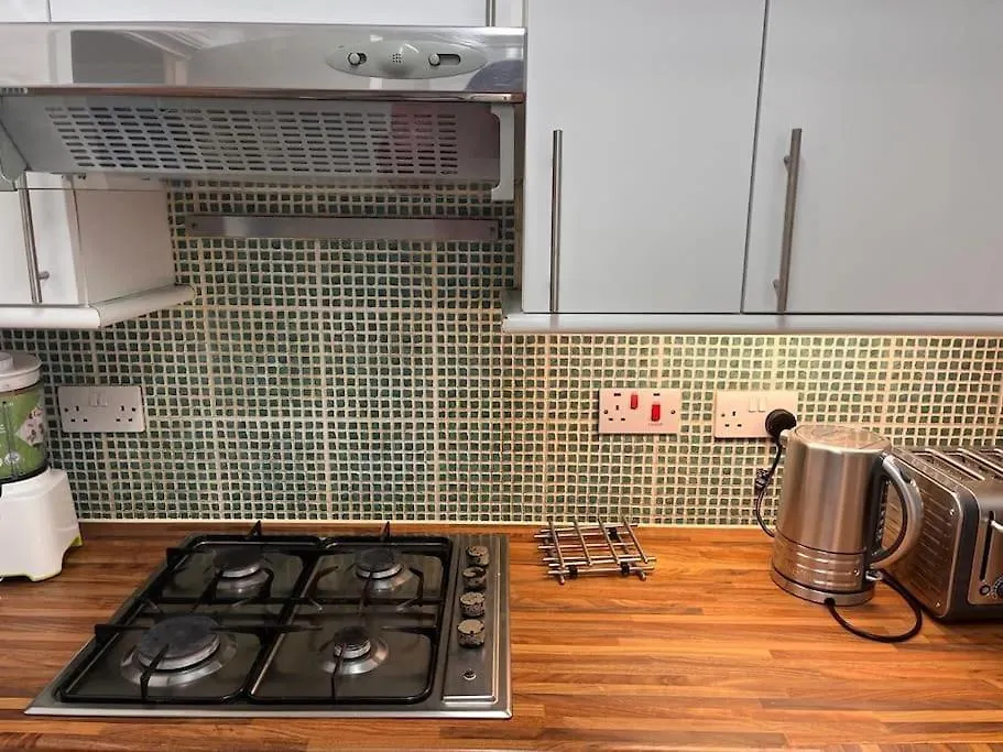 Apartment 2 Bed Flat In Canning Town London