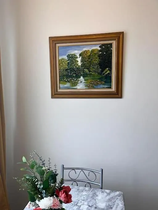 Apartment 2 Bed Flat In Canning Town London