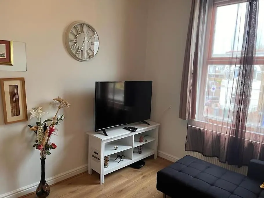 2 Bed Flat In Canning Town location